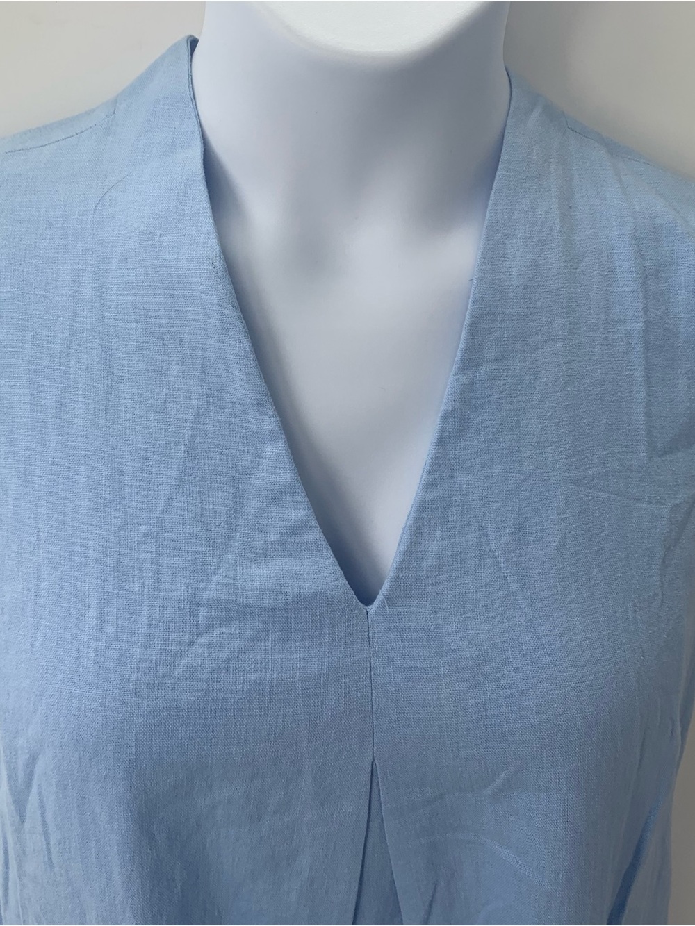 Tommy Bahama Women’s Light Blue V-Neck Sleeveless Shift Dress Resort Size M - Picture 2 of 7